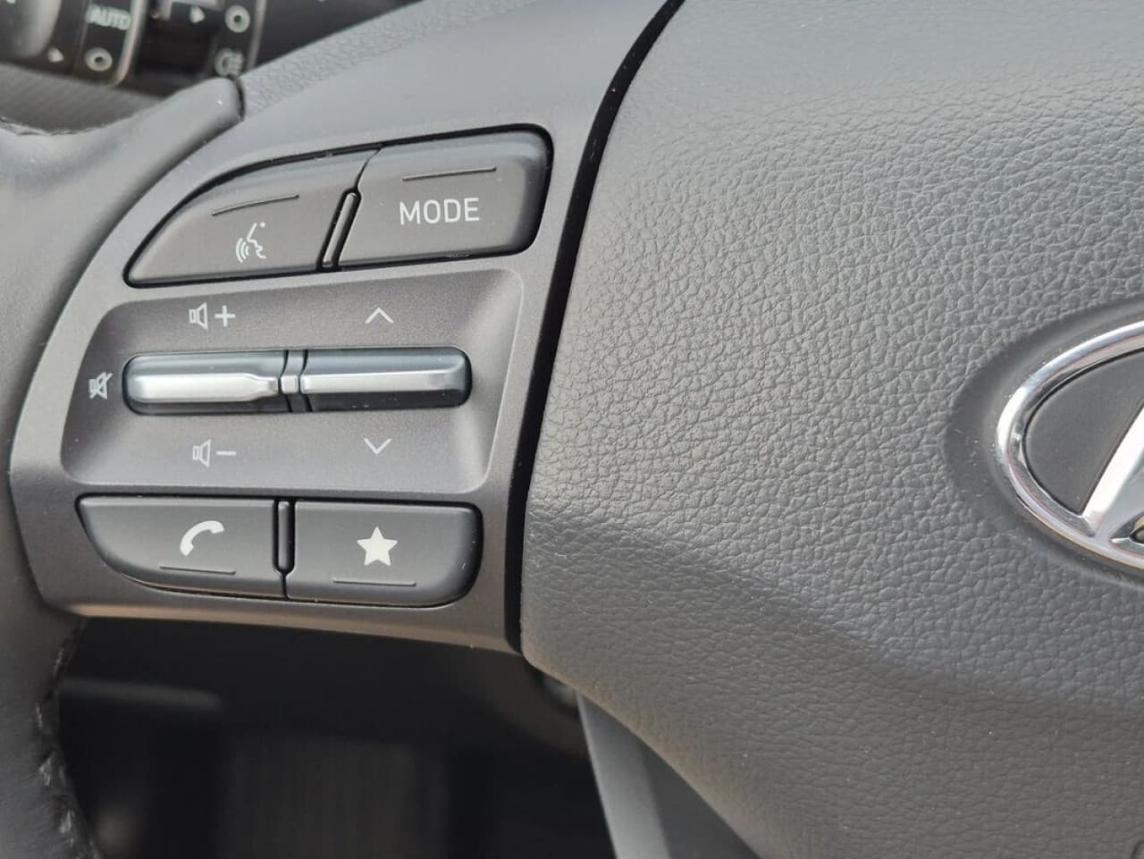 Hyundai Kona - zdjęcie 13